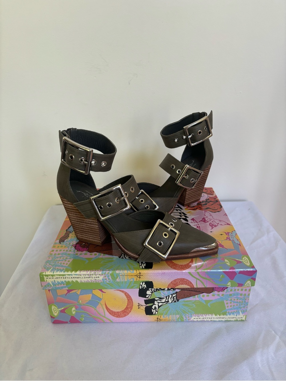 Free People Jeffrey Campbell Hendrix Heels Nubuck Leather Olive Green Sz 7 women
